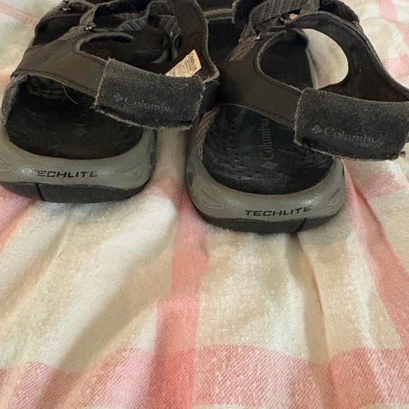 Columbia Black athletic Sandals with Adjustable Straps women’s size 8. - Picture 4 of 7